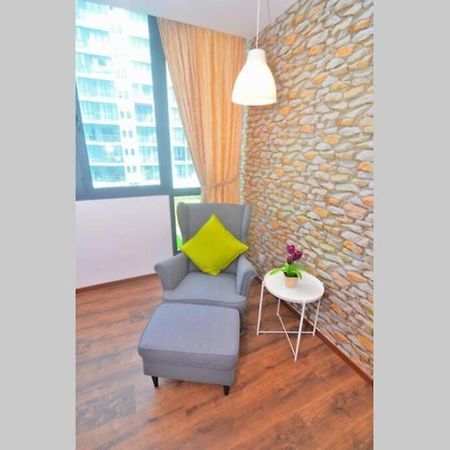 קוצ'ינג Vivacity Jazz Suite New Luxury Vivacity Cozy Home Lv8 מראה חיצוני תמונה