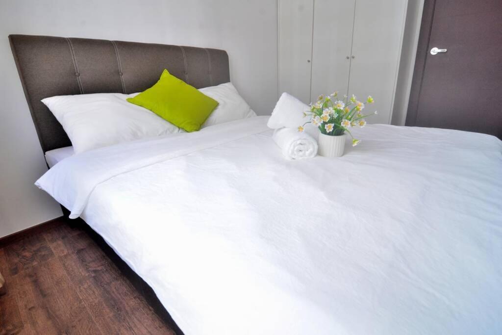 קוצ'ינג Vivacity Jazz Suite New Luxury Vivacity Cozy Home Lv8 מראה חיצוני תמונה